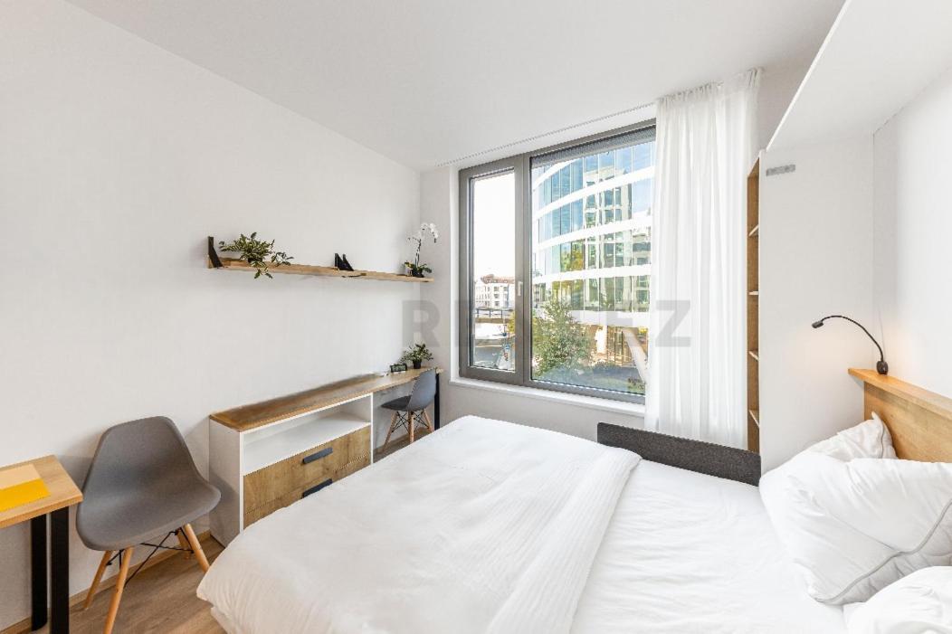 Mymozart Lux With Parking Included